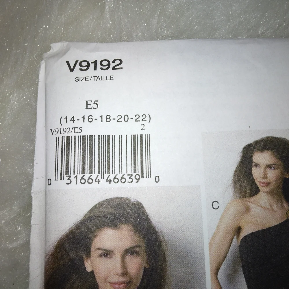 VOGUE V9192 SZ 14-22 Misses Swim Top, Swimsuit, Swim Bottom, And Cover Up
